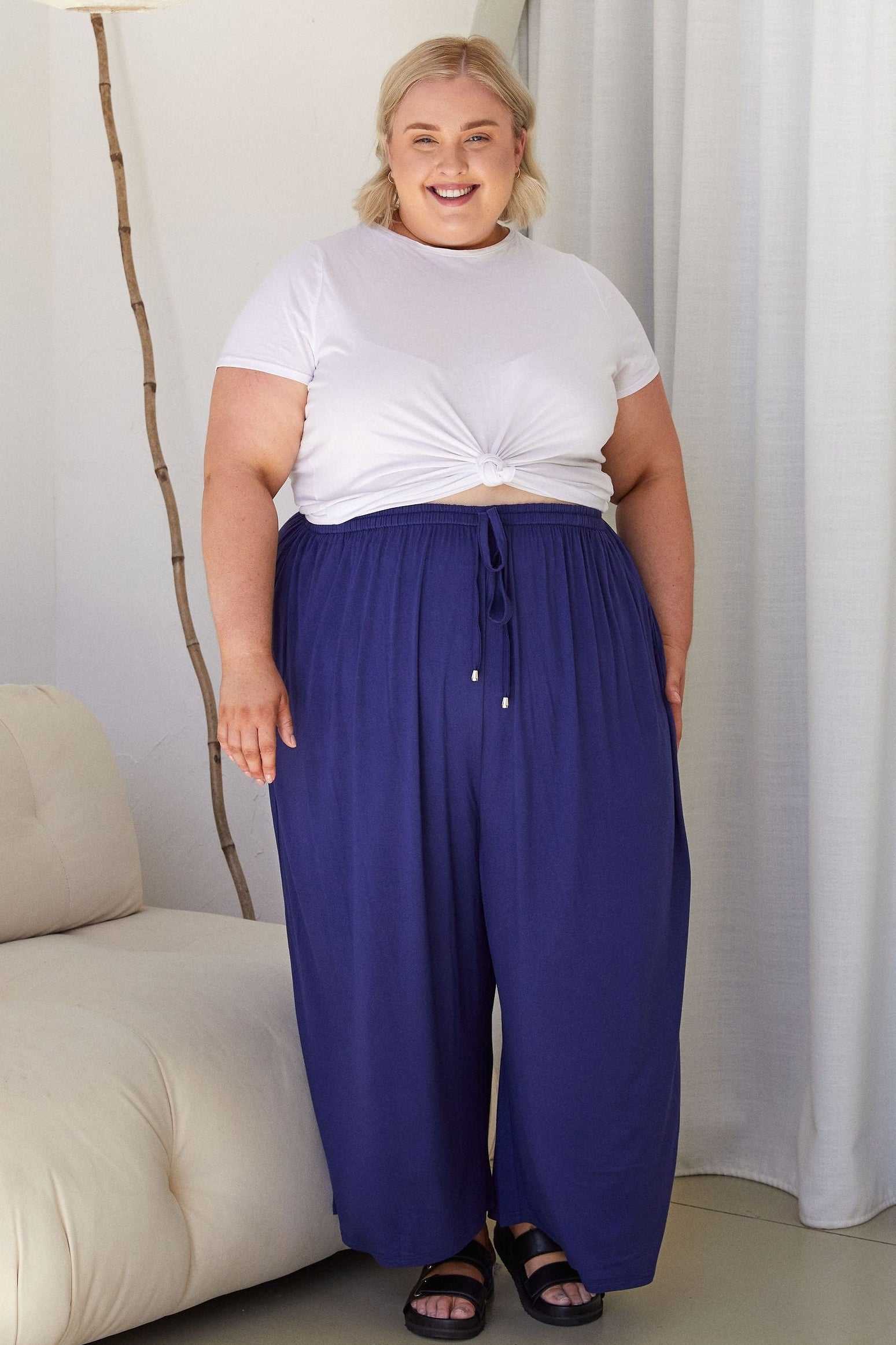 Plus Size Women's Clothing in Size 28